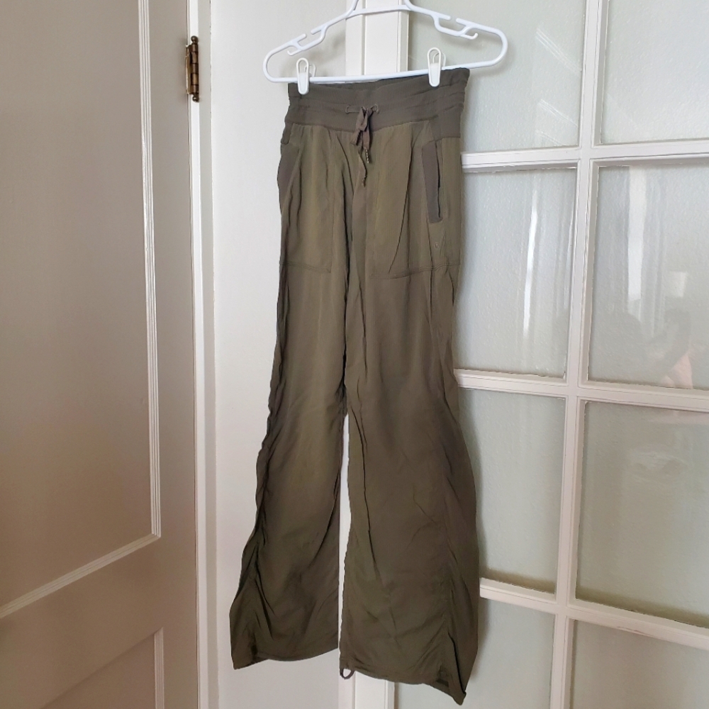 Lululemon Olive Green Women's Pants